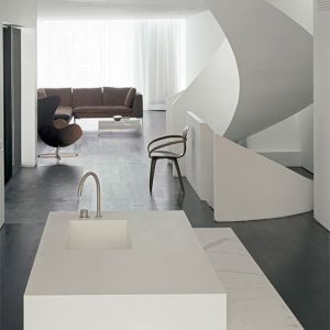 escalera y encimera de cocina en betacryl (FILEminimizer)